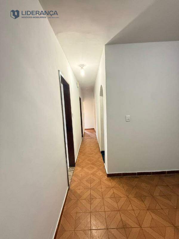 casa para aluguel no Centro: 