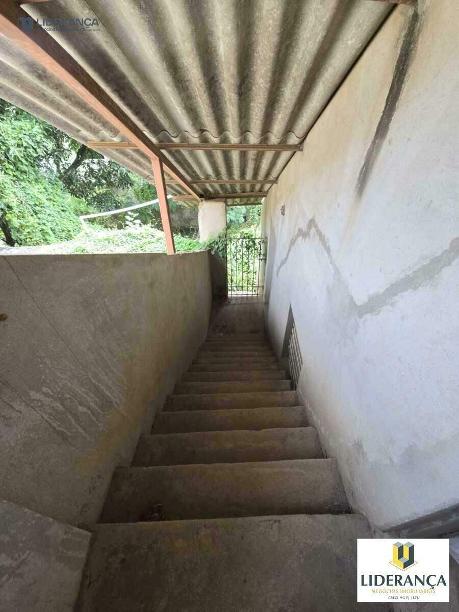 galpão à venda no Limoeiro: 