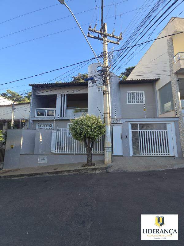 casa à venda no Dário Grossi: 