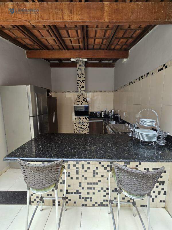 casa à venda no Centro: 