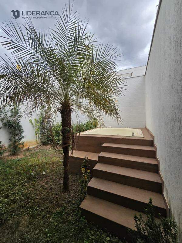 casa geminada à venda no Moacir Maria: 