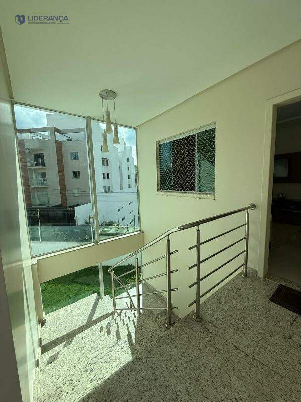 casa à venda no Moacir Maria: 