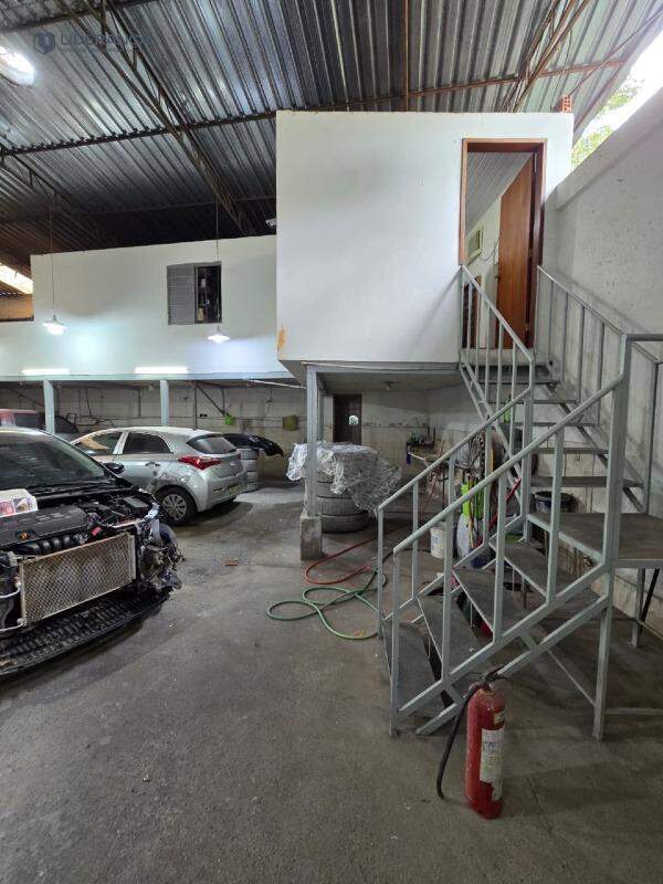 ponto comercial à venda no Dário Grossi: 