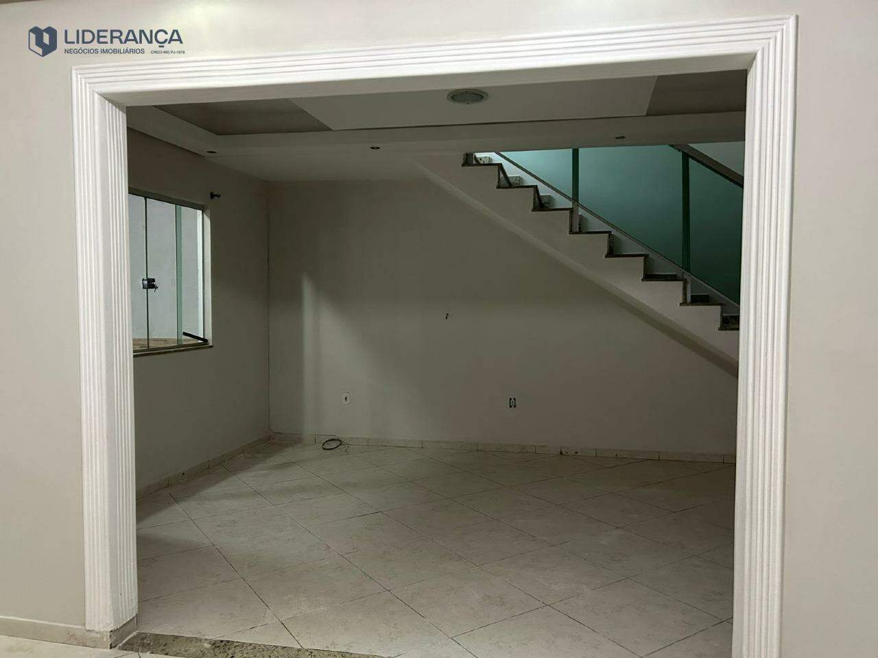 casa à venda no Santa Cruz: 