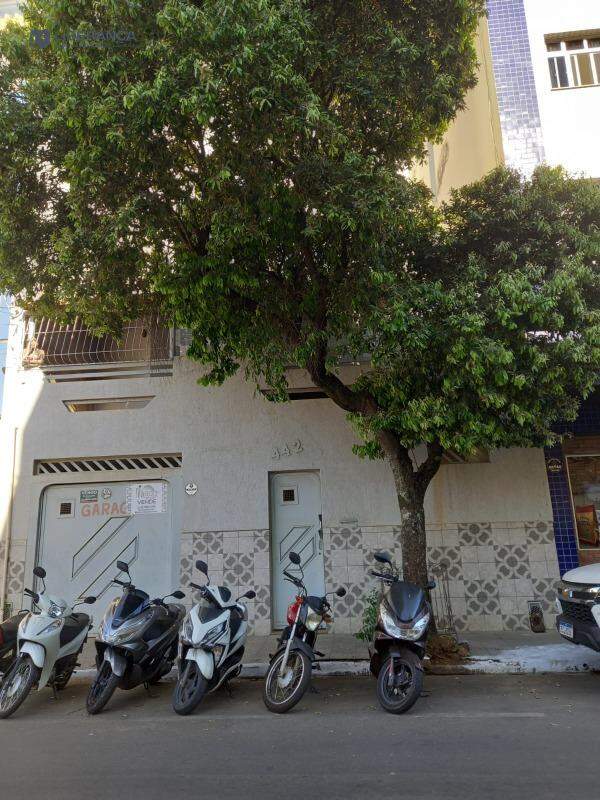 casa à venda no Centro: 