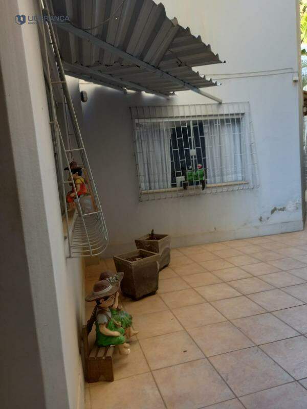 casa à venda no Centro: 