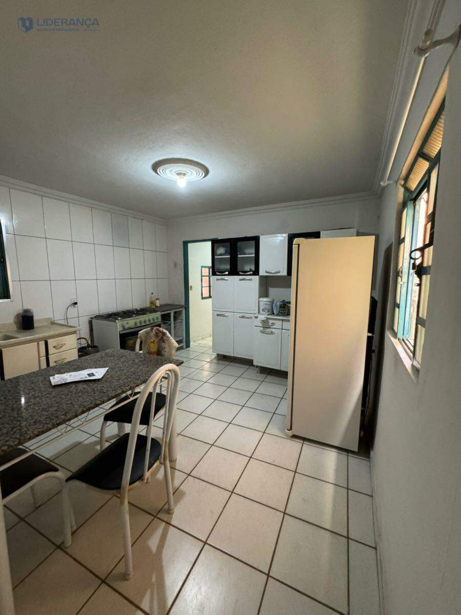 casa à venda no Centro: 