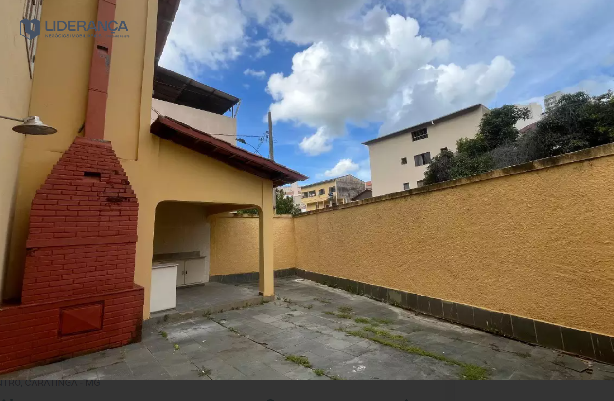 casa à venda no Centro: 