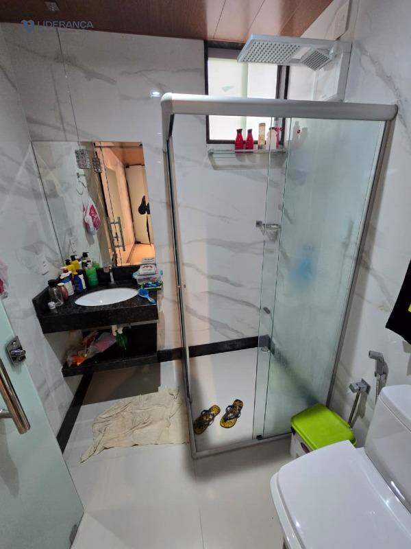 casa em condomínio à venda no Condomínio Morada do Lago 1: 