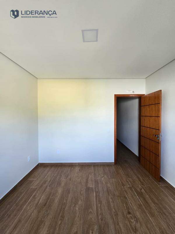 casa geminada à venda no Moacir Maria: 