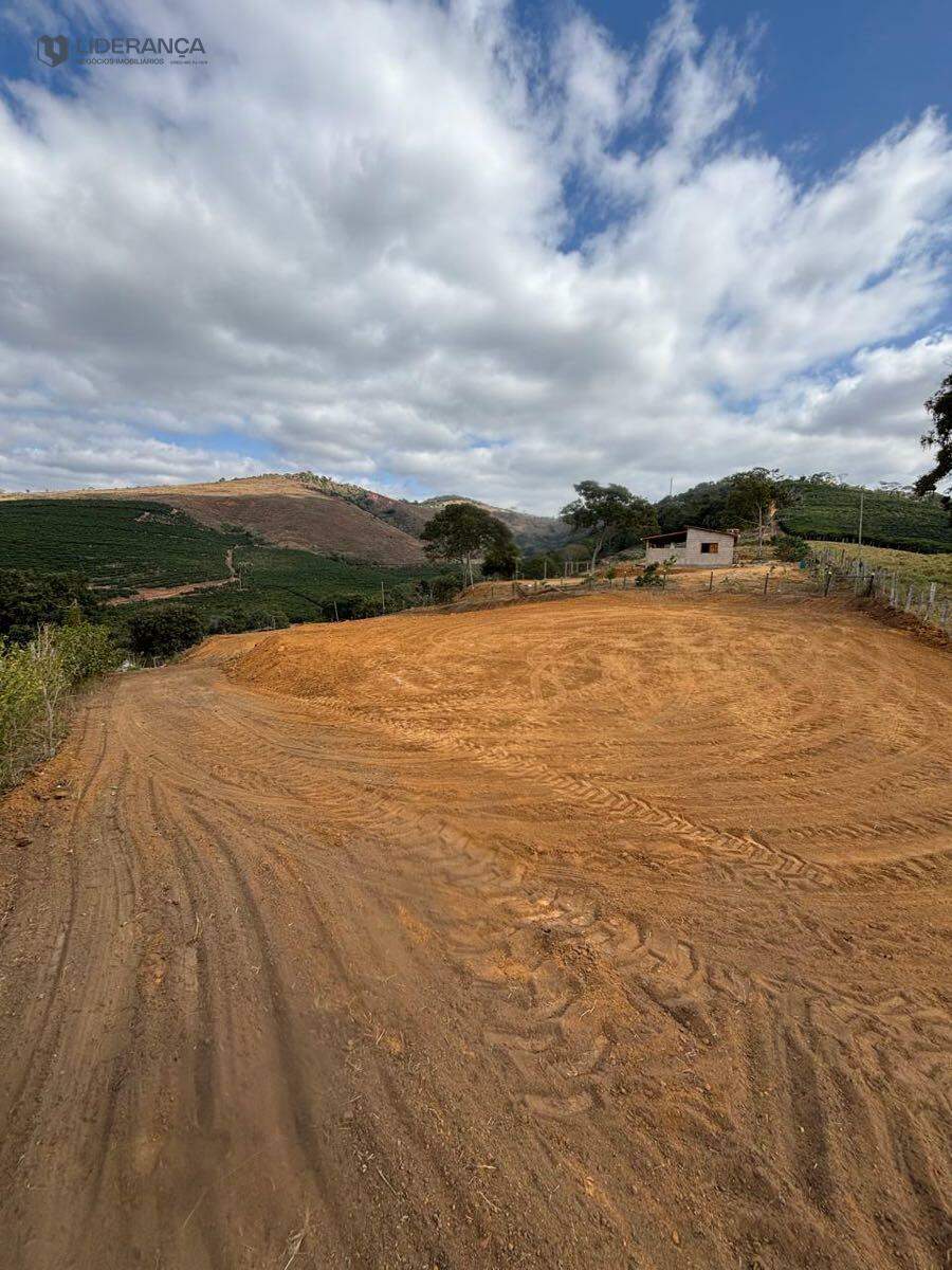 chácara à venda no Santa Luzia de Caratinga: 