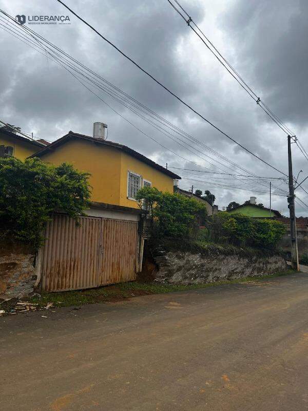 casa à venda no Bairro sao José: Garagem 