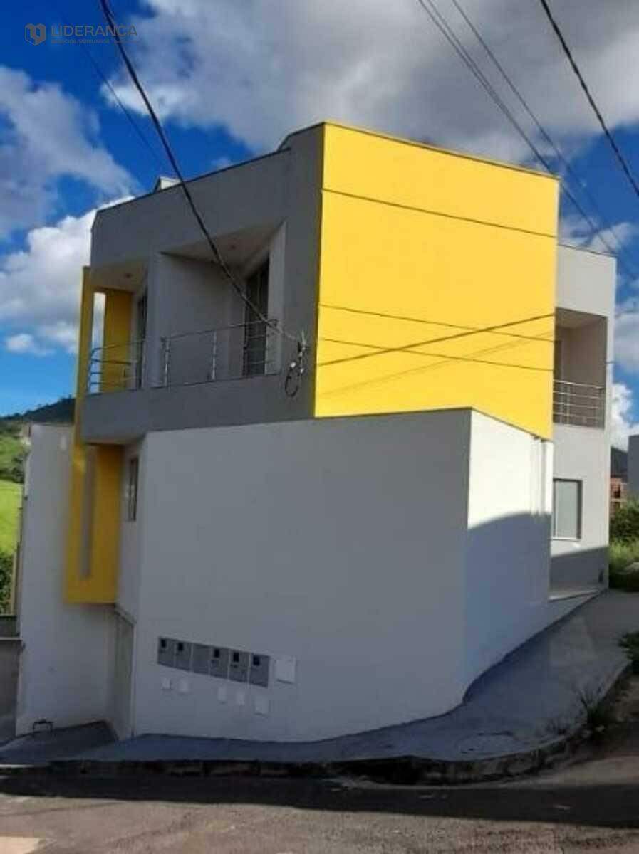 casa geminada à venda no Zacarias: 