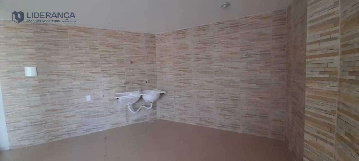casa geminada à venda no Zacarias: 