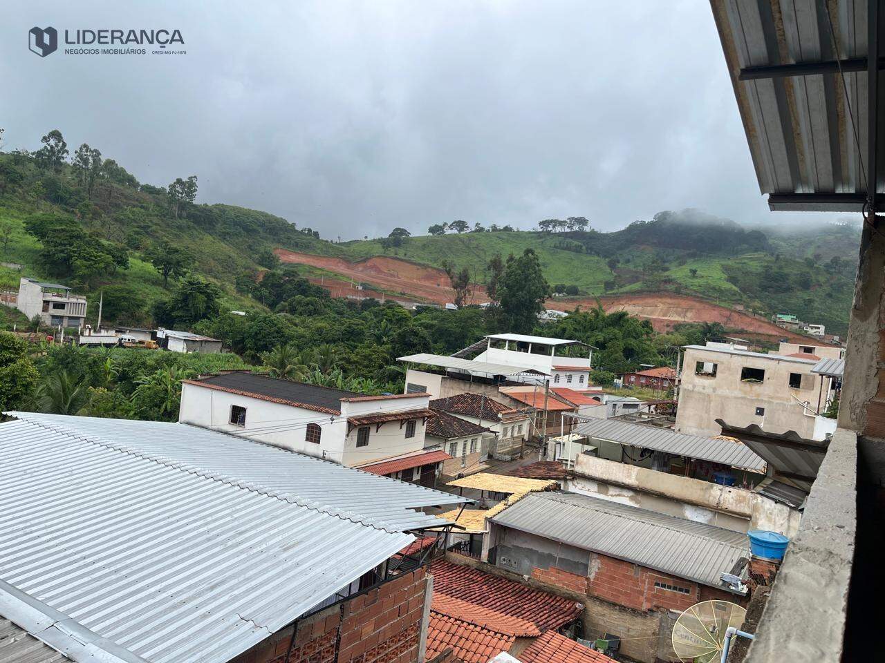 casa à venda no Zacarias: 
