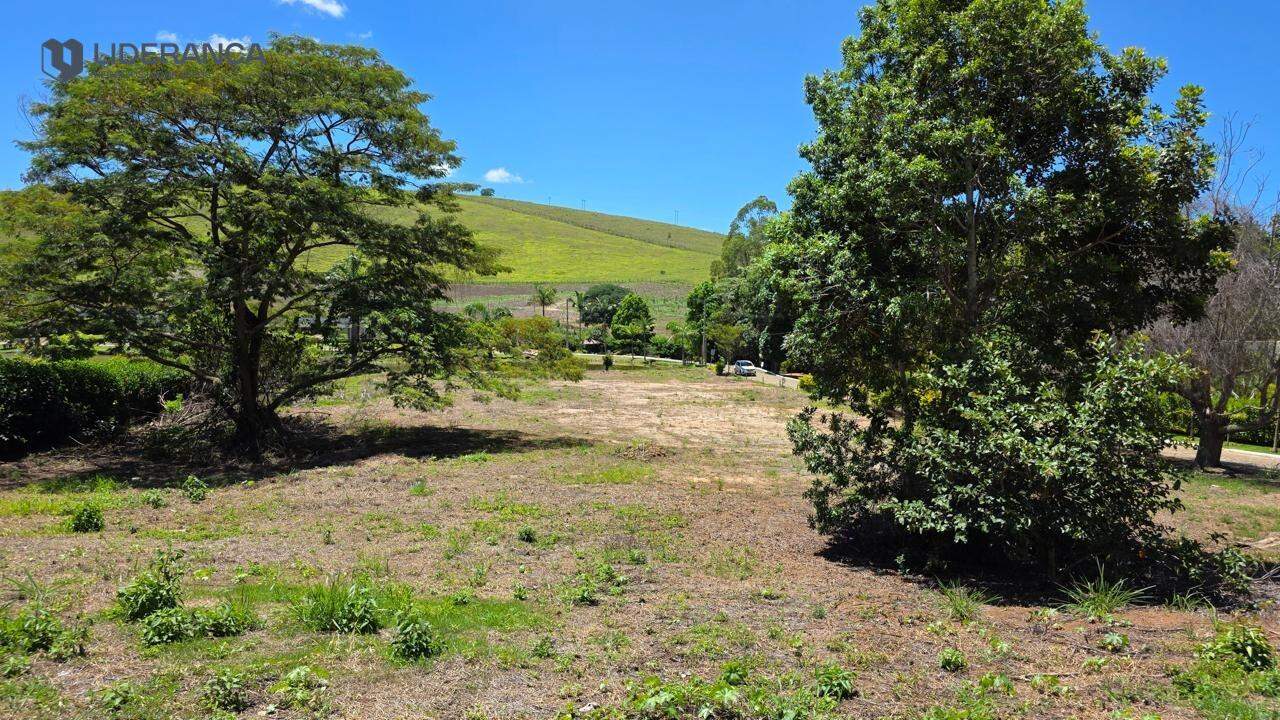 lote à venda no Condomínio Residencial Lagoas da Serra: 