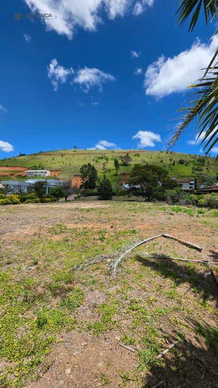 lote à venda no Condomínio Residencial Lagoas da Serra: 