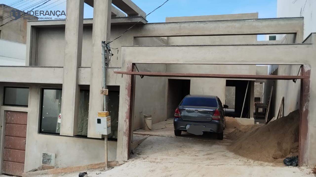 casa à venda no Moacir Maria: 