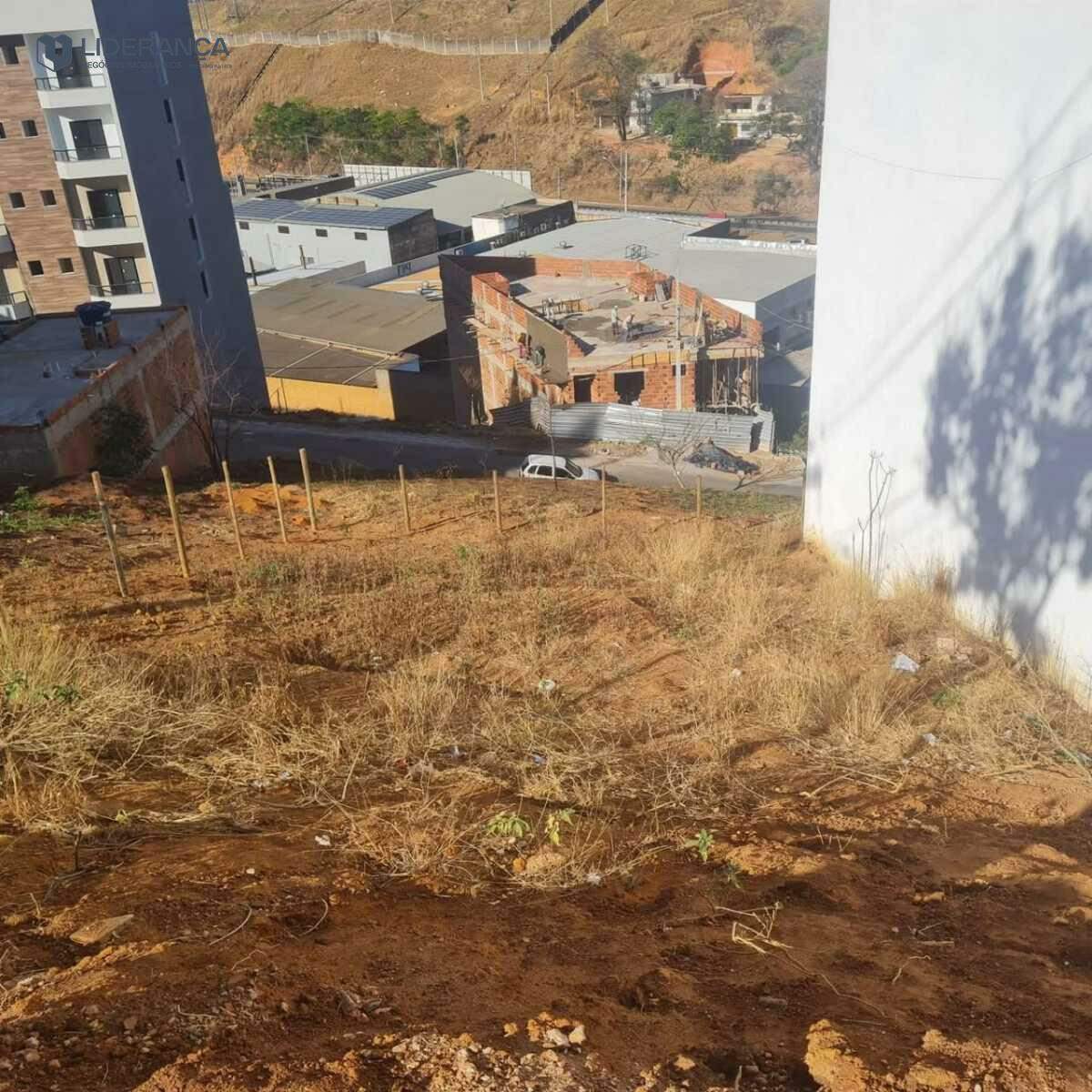 lote à venda no Moacir Maria: 