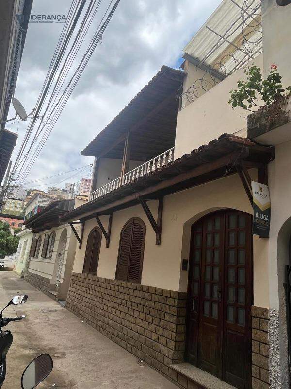 casa à venda no Centro: 