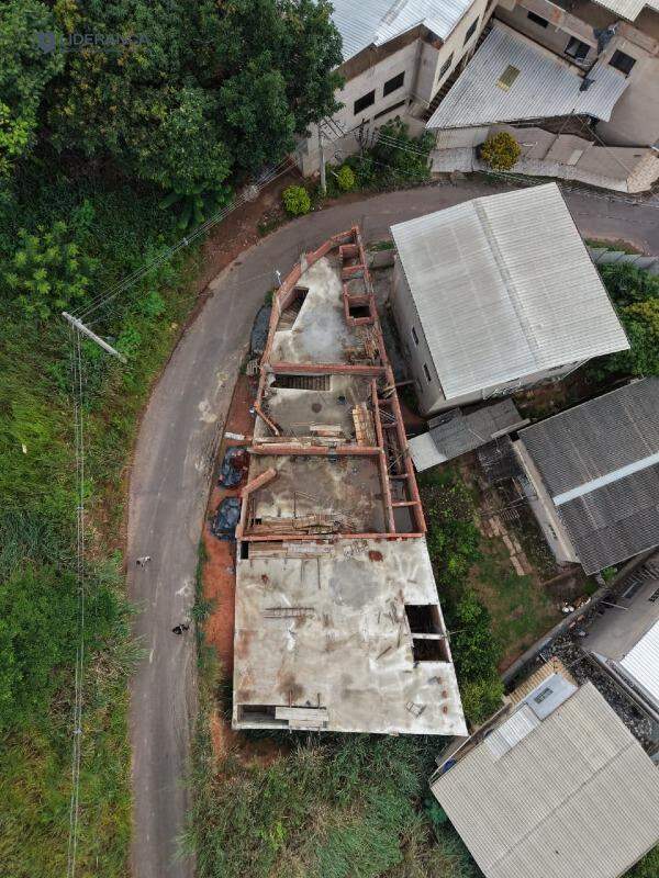 casa geminada à venda no Santo Antônio: 