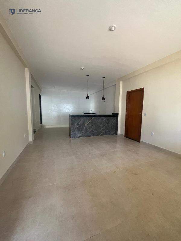 casa para aluguel no Limoeiro: 