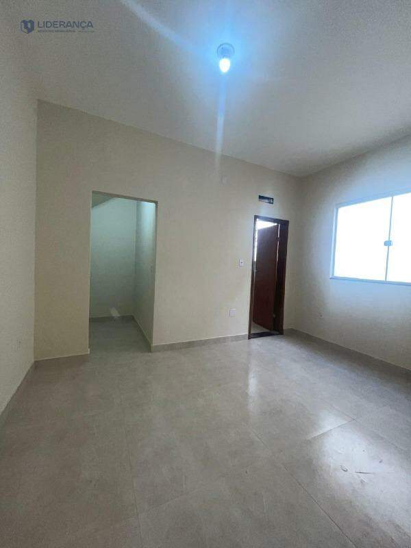 casa para aluguel no Limoeiro: 
