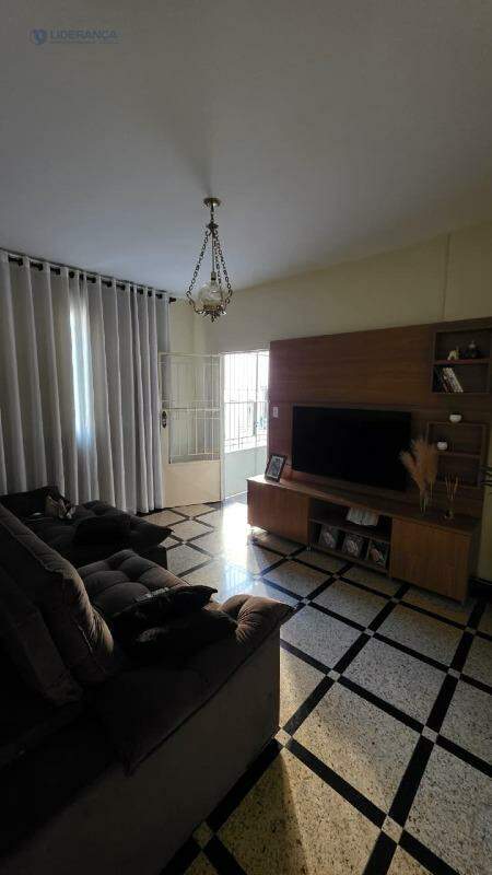casa à venda no Maria da Glória: 