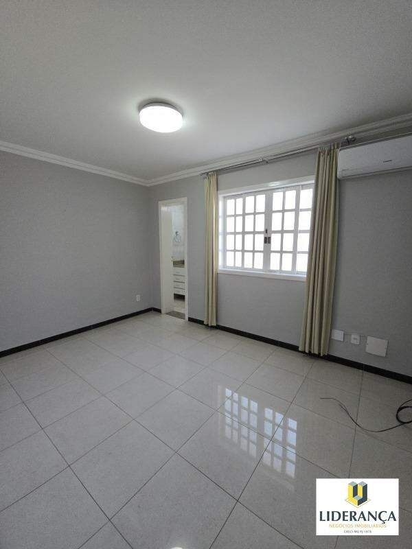 casa para aluguel no Dário Grossi: 