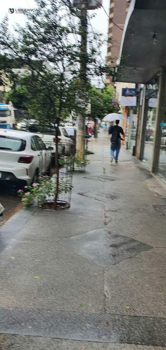casa à venda no Centro: 
