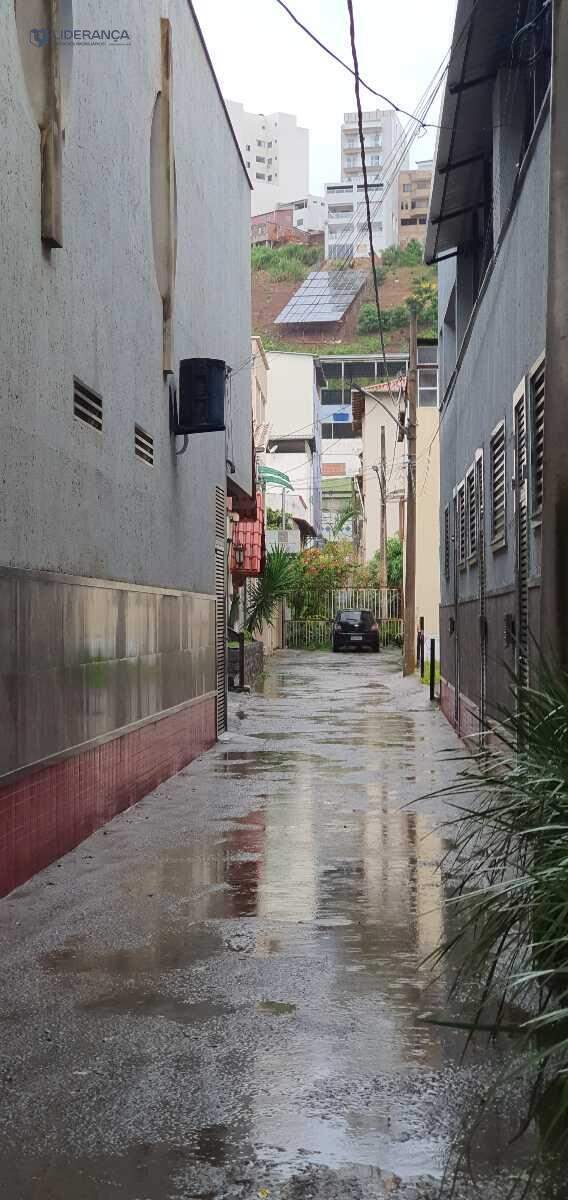 casa à venda no Centro: 
