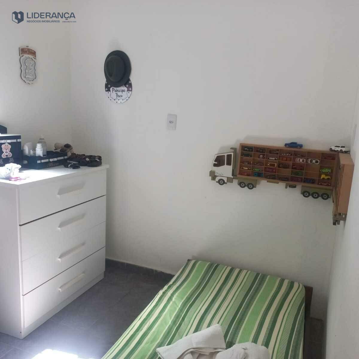 casa à venda no Santa Cruz: 