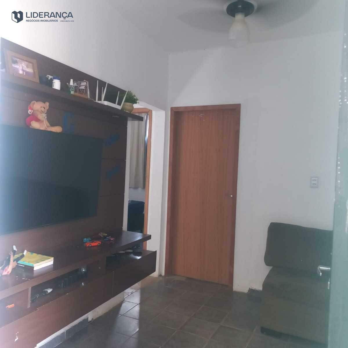 casa à venda no Santa Cruz: 