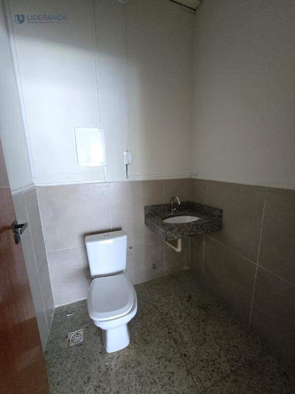 ponto comercial para aluguel no Salatiel: 