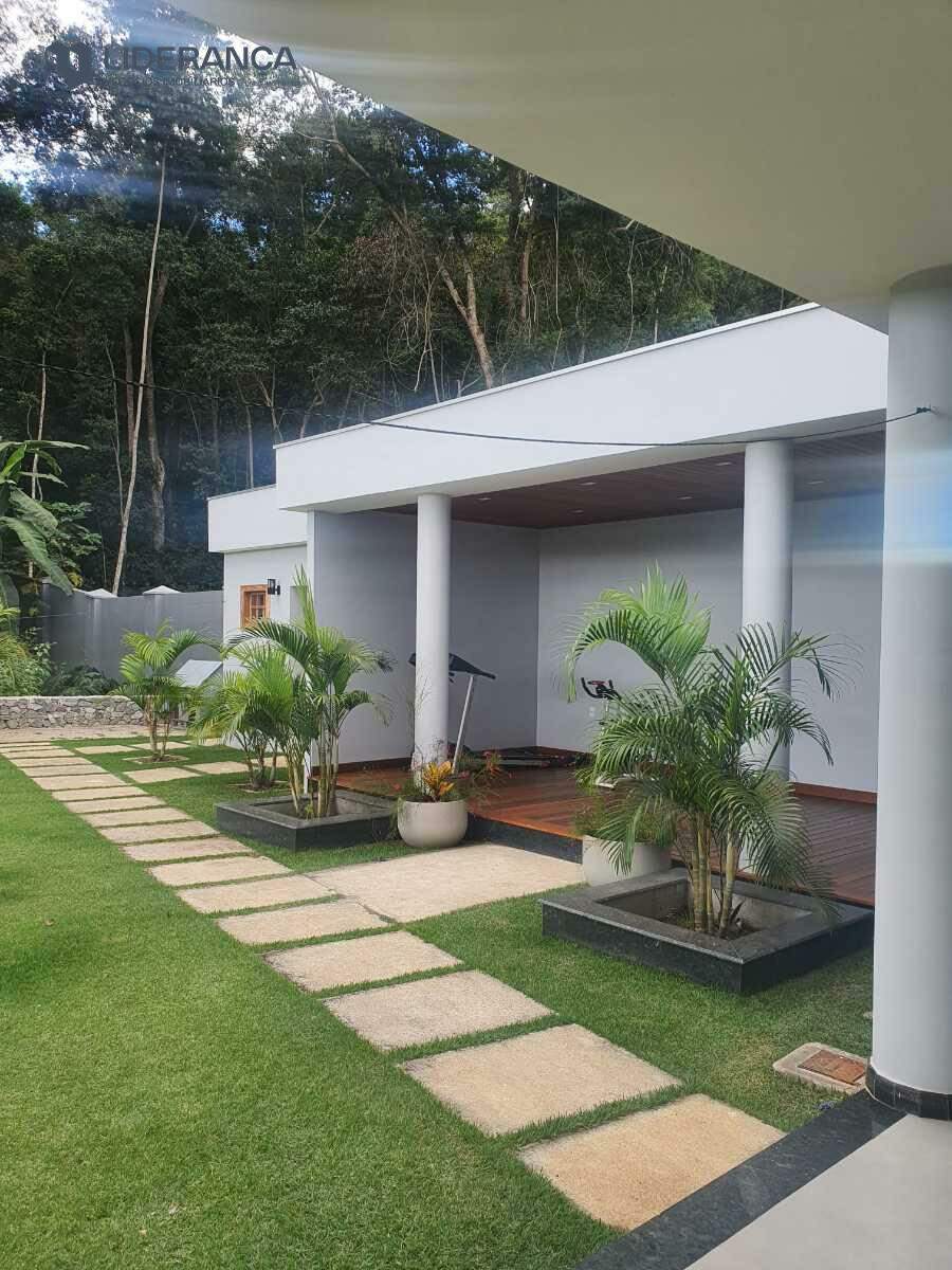 casa em condomínio à venda no Condomínio Fazendinha Vale das Águas: 