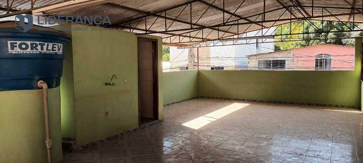 casa à venda no Zacarias: 