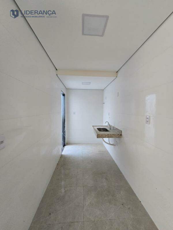 casa geminada à venda no Zacarias: 