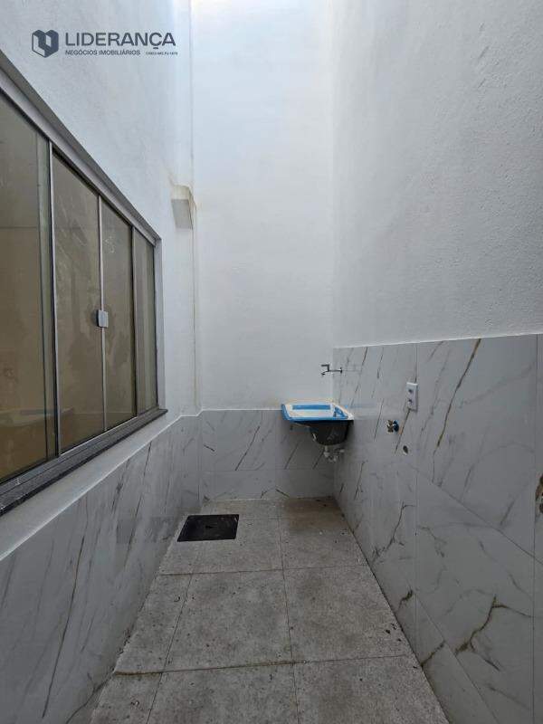 casa geminada à venda no Zacarias: 