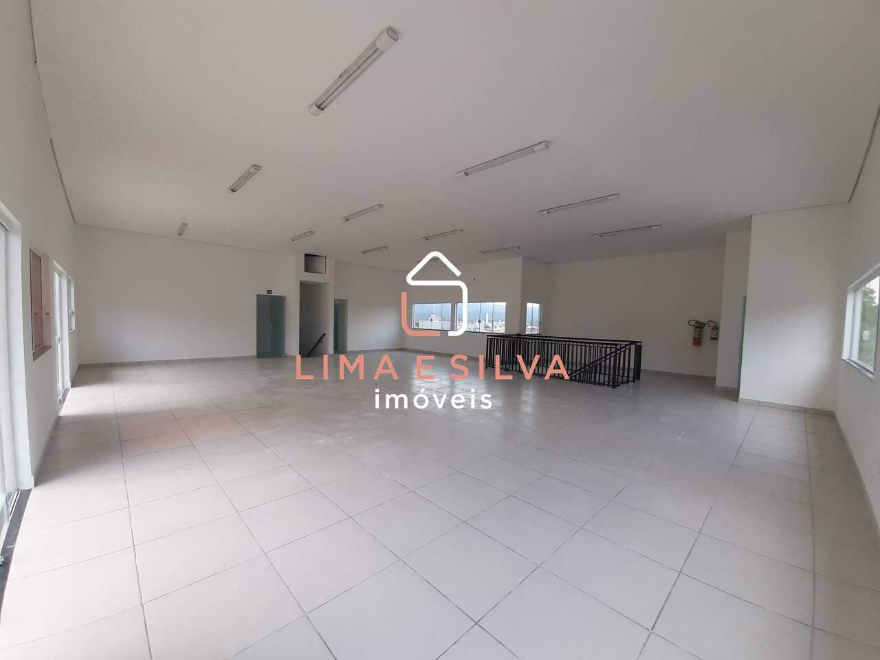 Sala Comercial para aluguel no Vila Brás Cubas: 