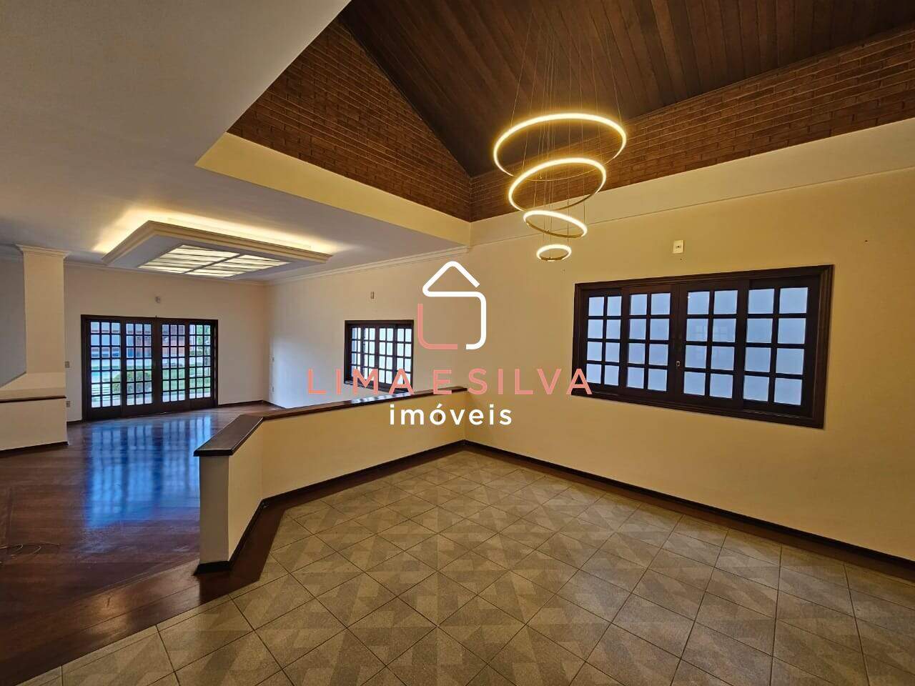 Casa para aluguel no Vila Lavínia: 