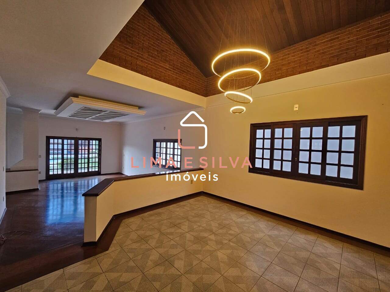 Casa para aluguel no Vila Lavínia: 