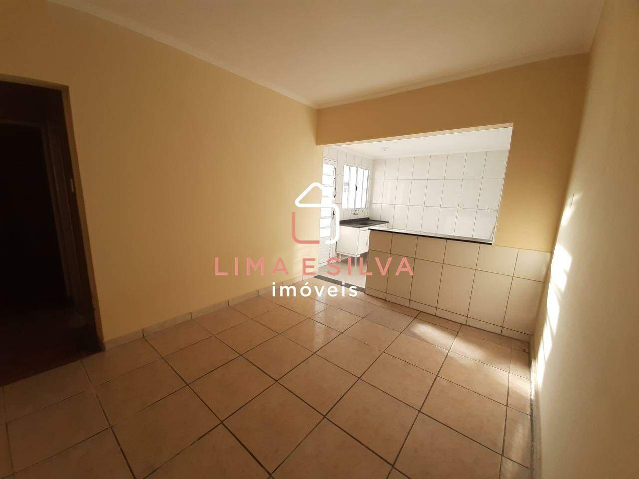 Casa para aluguel no Jundiapeba: 