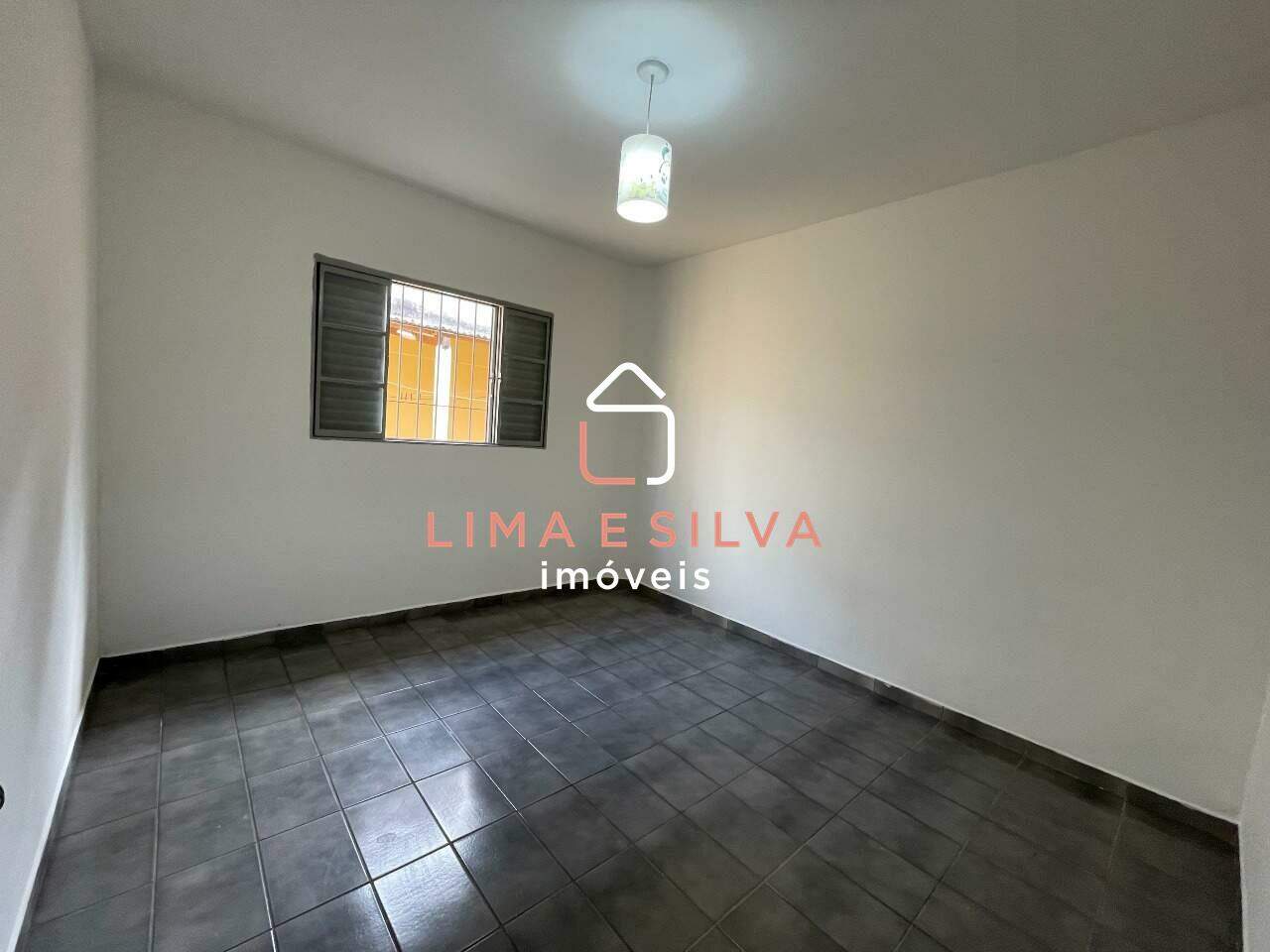 Casa para aluguel no Jardim Universo: 