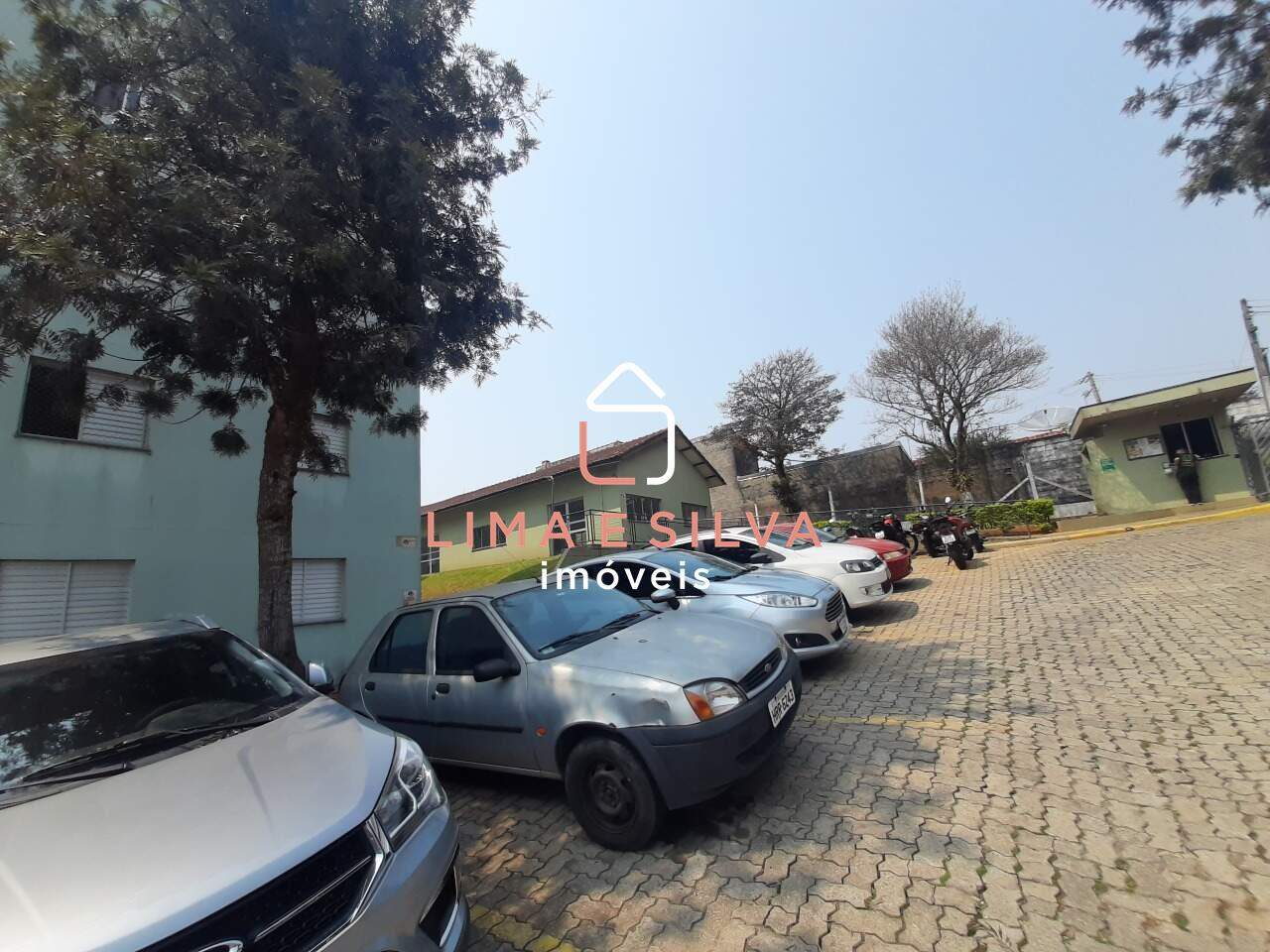 Apartamento para aluguel no Conjunto Residencial do Bosque: 