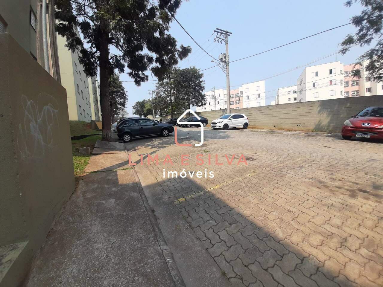 Apartamento para aluguel no Conjunto Residencial do Bosque: 