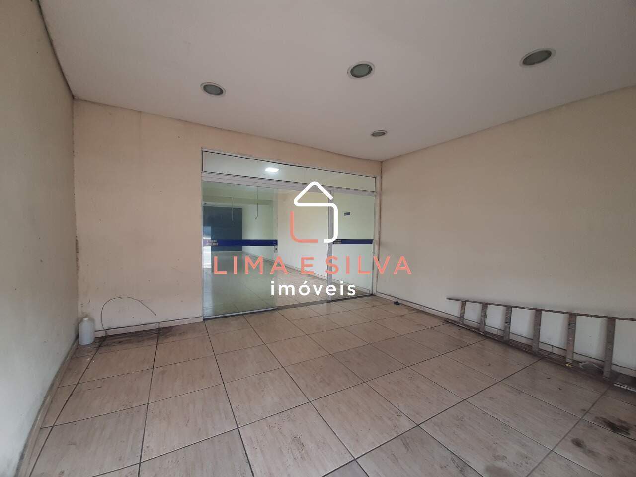 Salão Comercial para aluguel no Vila Jundiaí: 