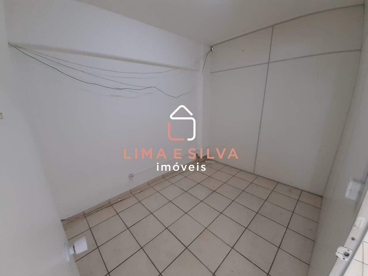Sala Comercial para aluguel no Jundiapeba: 