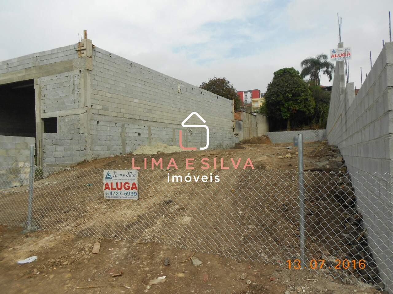 Terreno Comercial para aluguel no Vila Brasileira: 