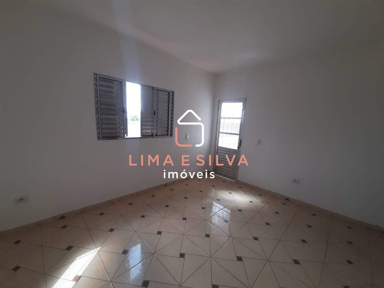 Casa para aluguel no Nove de Julho: 