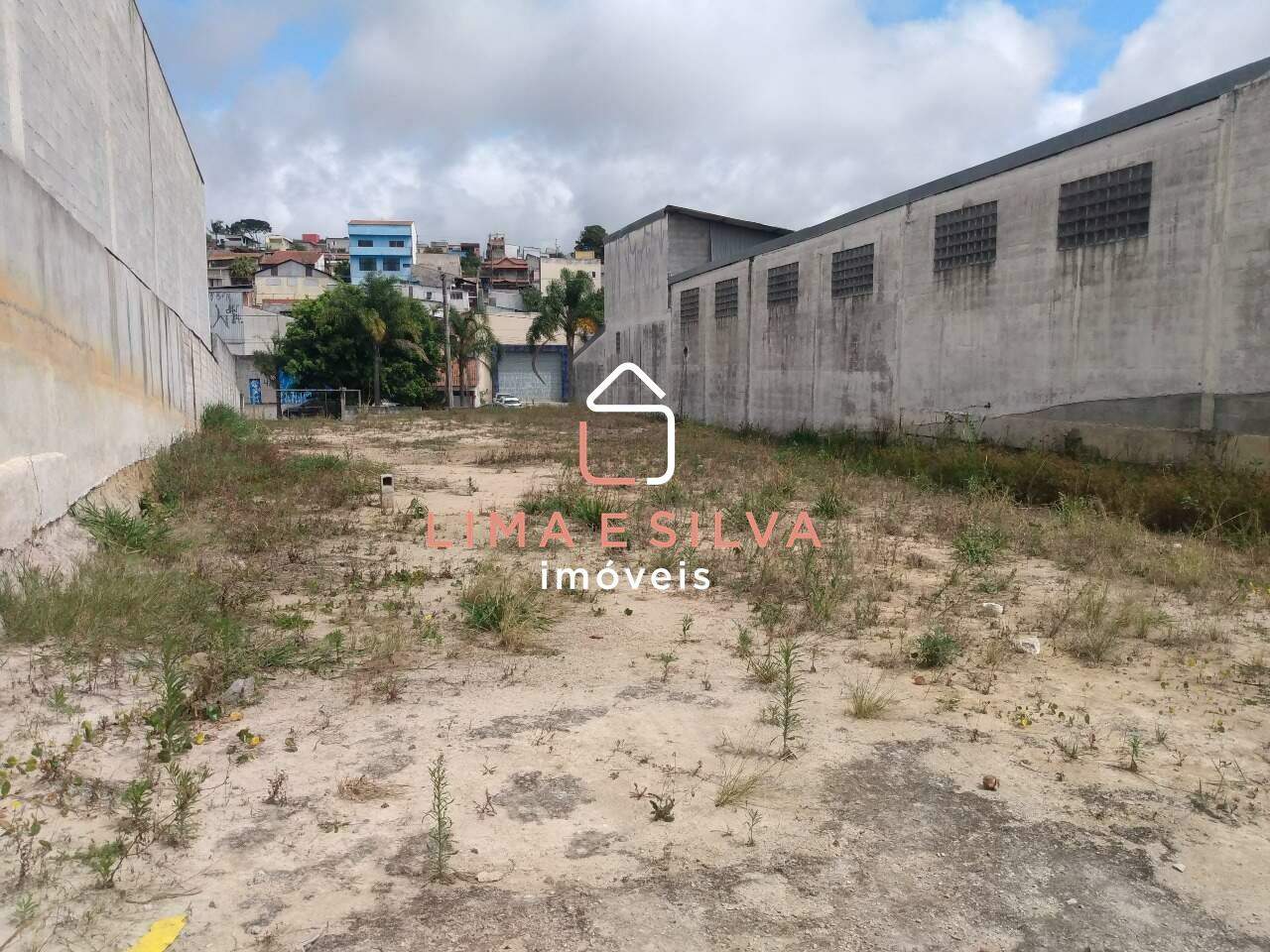 Terreno Comercial para aluguel no Vila Brasileira: 